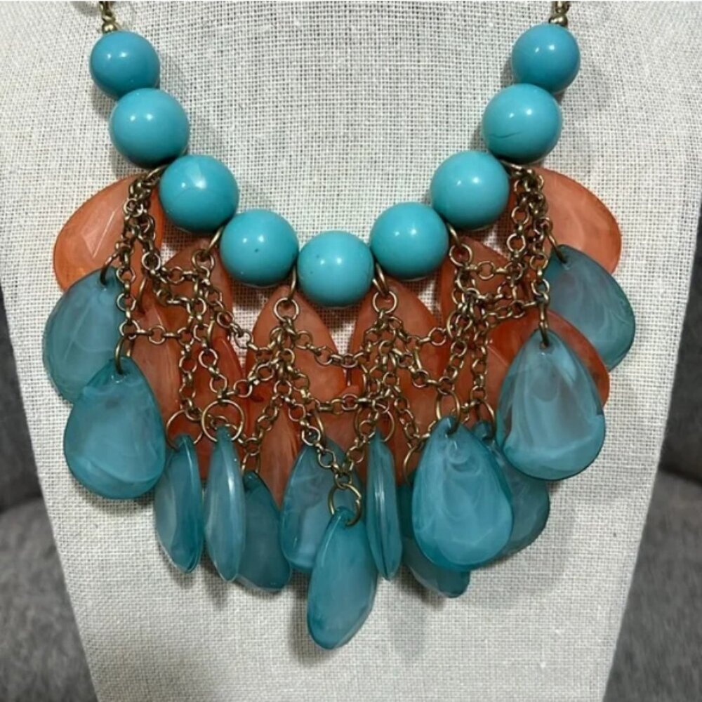 Elegant Bib Style Stone & Teardrop Glass Beaded Bronze Necklace - Picture 4 of 5